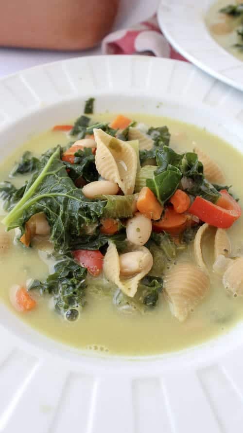 Pesto kale and white bean soup