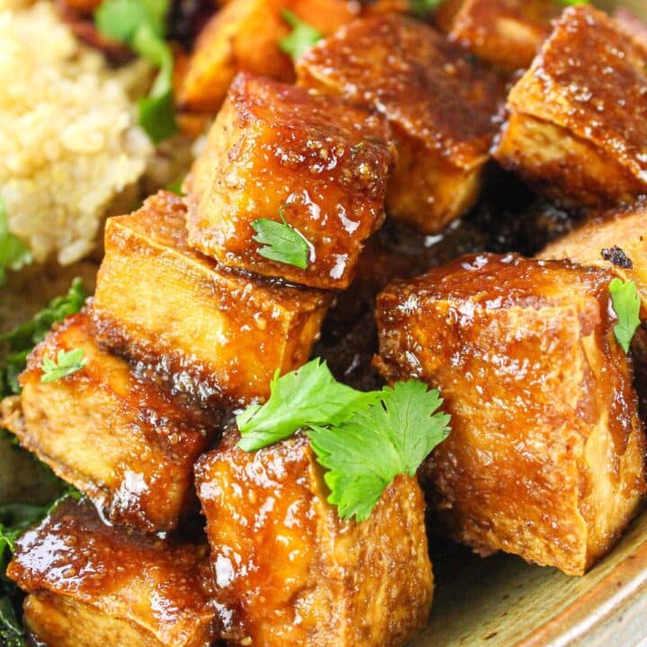 Baked tofu with peanut sauce - Damn Tasty Vegan